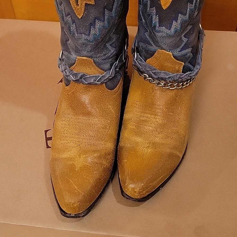 Oak Tree Farms Juniper Boot - Picture 7 of 8